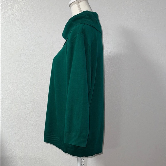 TANJAY Emerald Green Women's Neck Sweater - Picture 2 of 9